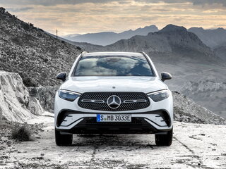 2026 Mercedes-Benz GLC 300 II (X254), серый, 9800000 рублей, вид 3