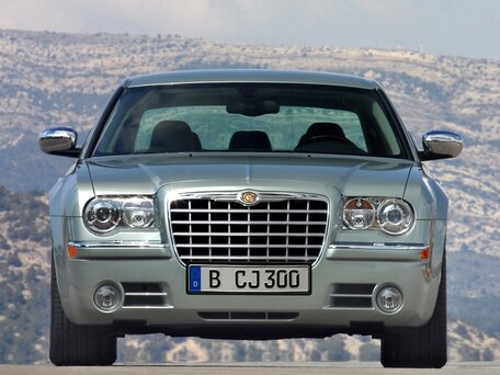 2007 Chrysler 300C I, бежевый, 1230000 рублей - вид 2