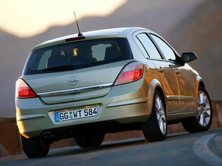 2008 Opel Astra H Рестайлинг, чёрный - вид 3
