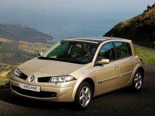 2008 Renault Megane II Рестайлинг, белый, 350000 рублей, вид 1