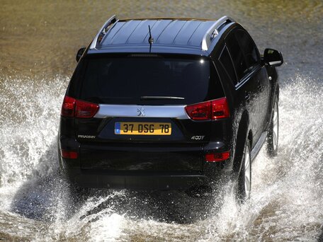 2008 Peugeot 4007, бежевый - вид 3