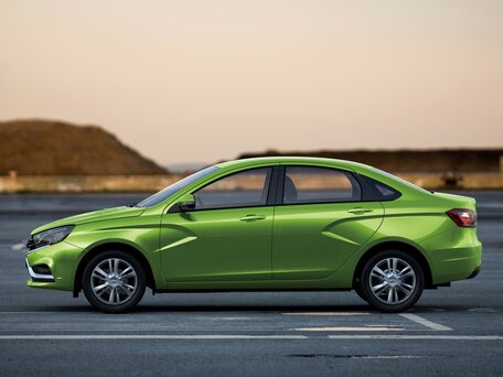 2018 Lada (ВАЗ) Vesta I, коричневый, 1100000 рублей - вид 2