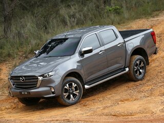 2023 Mazda BT-50 III, белый, 5590000 рублей, вид 2