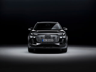2025 Audi SQ6 e-tron, чёрный, 19820000 рублей, вид 3