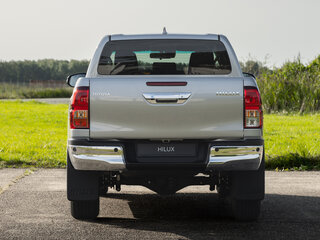 2026 Toyota Hilux VIII Рестайлинг 3, чёрный, 9500000 рублей, вид 4
