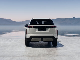 2025 Jaecoo J7 Limited Edition I Рестайлинг, серебристый, 2735900 рублей, вид 5