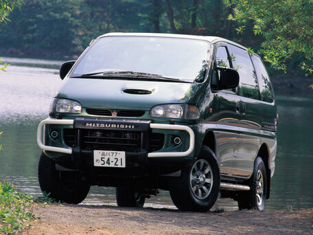 2000 Mitsubishi Delica IV, чёрный, 1150000 рублей - вид 3