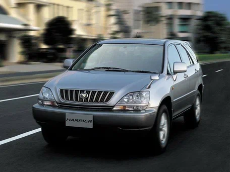 1999 Toyota Harrier I (XU10), бежевый, 680000 рублей - вид 1