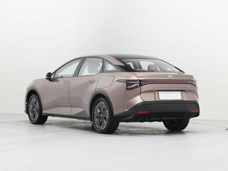 2026 Toyota bZ3, серебристый, 4390000 рублей, вид 5