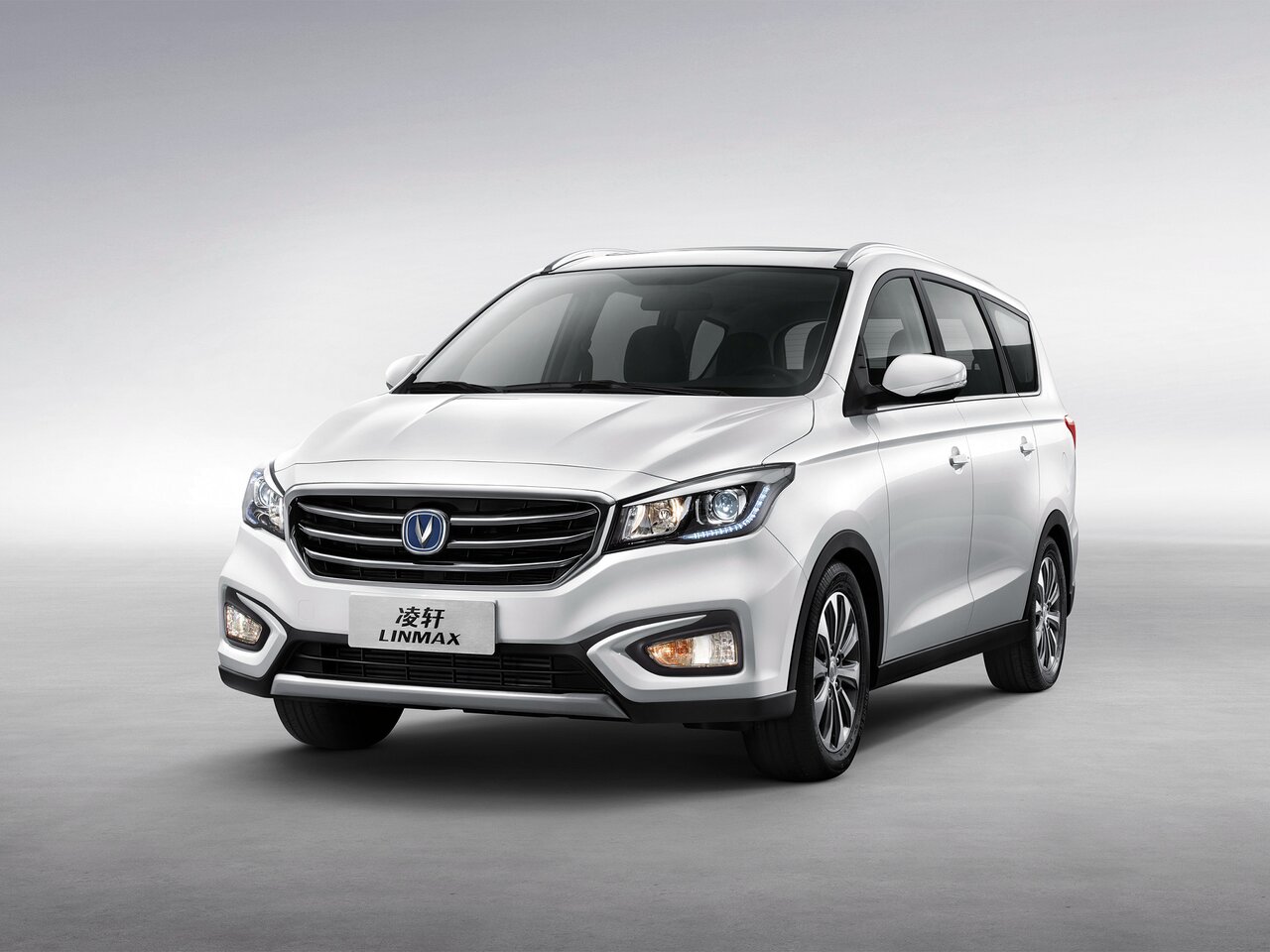 Changan Linmax Основной вид