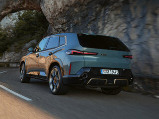 2026 BMW XM 50e, серый, 20250000 рублей, вид 5