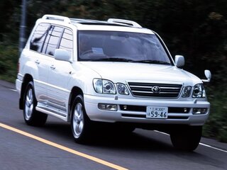 2004 Toyota Land Cruiser Cygnus 100 Series Рестайлинг 1, чёрный, 2500000 рублей, вид 1