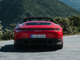 2026 Porsche 911 Turbo S VIII (992) Рестайлинг, зелёный, 42848000 рублей, вид 3