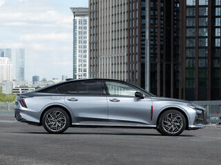 2025 Hongqi H6, чёрный, 4099000 рублей, вид 2