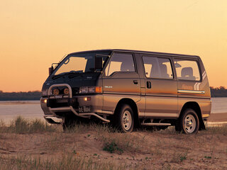 1989 Mitsubishi Delica III, серый, 950000 рублей, вид 1