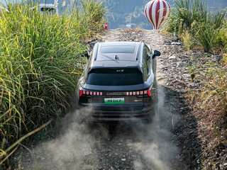 2026 Lynk & Co 09 MHEV, серый, 7130000 рублей, вид 4