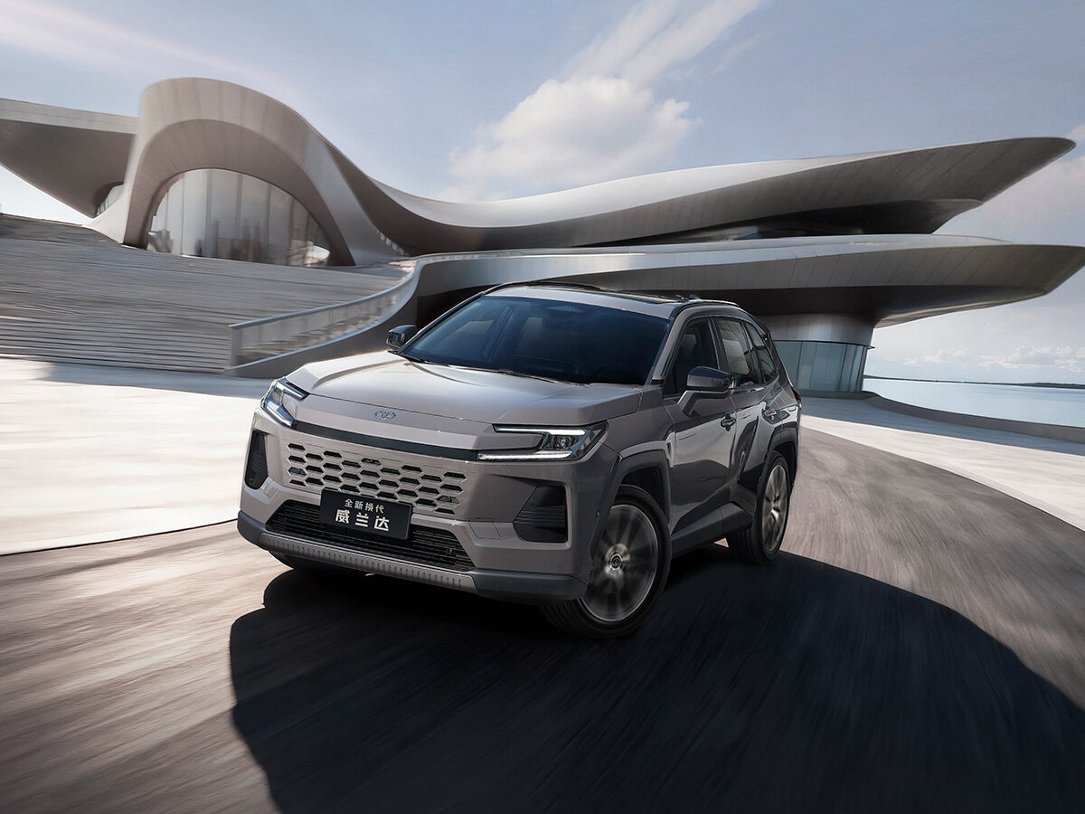 Открыть фотографии: Toyota Wildlander II