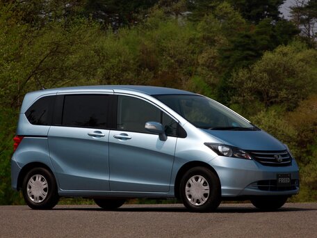 2012 Honda Freed I Рестайлинг, белый, 1300000 рублей - вид 2