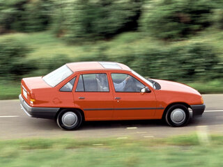 1986 Opel Kadett E, белый, 100000 рублей, вид 3