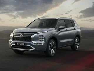Mitsubishi Outlander IV Рестайлинг