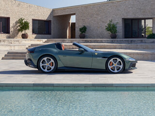 2025 Ferrari 12Cilindri Spider, синий, 85800000 рублей, вид 2
