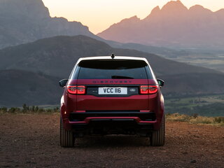 2025 Land Rover Discovery Sport I Рестайлинг, белый, 6800000 рублей, вид 4