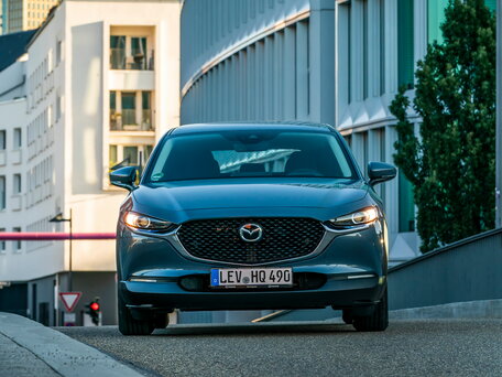 2020 Mazda CX-30 I, серый, 2100000 рублей - вид 3