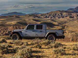 2023 Jeep Gladiator II (JT), серый, 7400000 рублей, вид 2