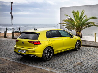 2022 Volkswagen Golf VIII, серый, 2350000 рублей, вид 5