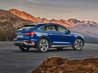 2025 Audi Q5 Sportback 45 TFSI I (FY), чёрный, 6500000 рублей, вид 5