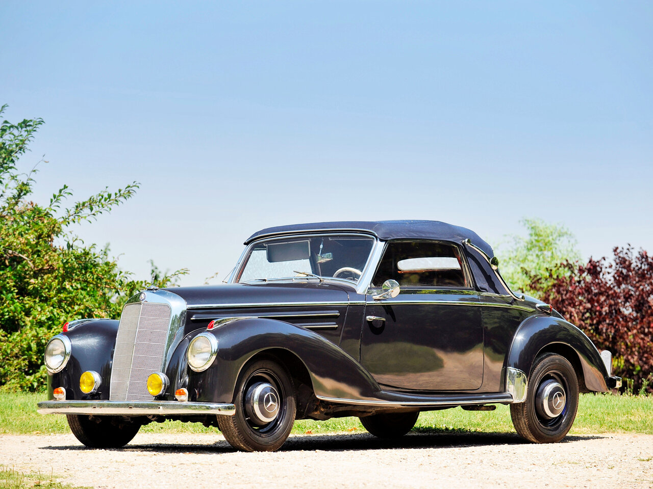 Mercedes-Benz 220 (W187) Основной вид