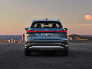 2024 Audi Q4 e-tron 45 I, бежевый, 4790000 рублей, вид 4