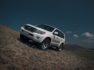 2013 Toyota Land Cruiser Arctic Trucks AT33 200 Series Рестайлинг 1, чёрный, 4600000 рублей, вид 1