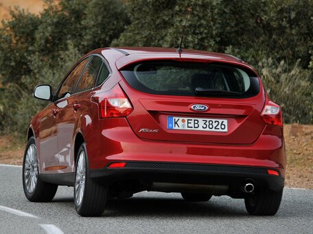 2011 Ford Focus III, серый, 850000 рублей - вид 3