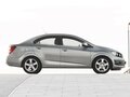 2013 Chevrolet Aveo II, серебристый, 800000 рублей - вид 1