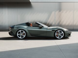2026 Ferrari 12Cilindri Spider, зелёный, 70500000 рублей, вид 2