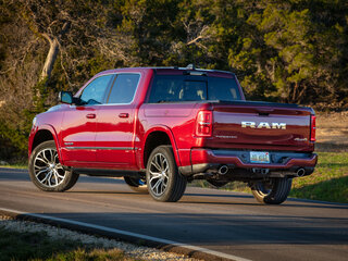 2026 Ram 1500 Crew Cab V Рестайлинг, серый, 11199000 рублей, вид 4