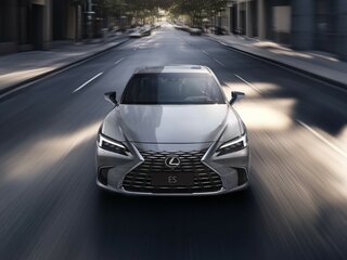 2025 Lexus ES 200 VII Рестайлинг 2, серый, 6199000 рублей, вид 3