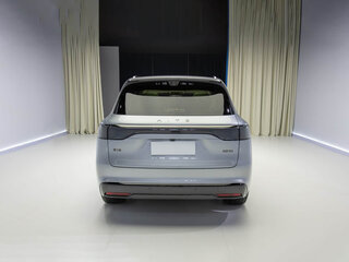 2026 Aito M8 53.4 kWh I, серебристый, 11650000 рублей, вид 4