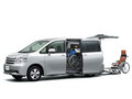 2007 Toyota Noah II (R70), чёрный, 1500000 рублей - вид 2