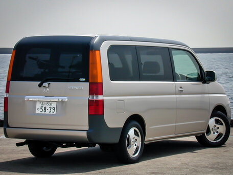 2003 Honda Stepwgn II, серый, 850000 рублей - вид 2