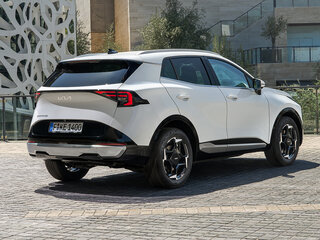 2025 Kia Sportage SWB V Рестайлинг, серый, 5400000 рублей, вид 5