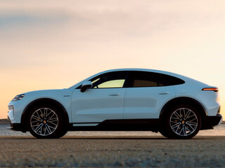 2026 Porsche Cayenne Turbo Electric Coupé IV, серый, 35000000 рублей, вид 2