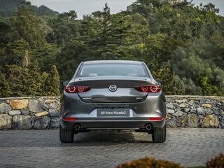 2025 Mazda 3 Axela IV (BP), белый, 3600000 рублей, вид 4