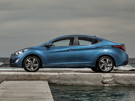 2015 Hyundai Elantra V (MD) Рестайлинг, белый - вид 1