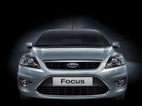 2011 Ford Focus II Рестайлинг, красный, 830000 рублей - вид 2
