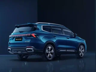 2026 Geely Okavango I Рестайлинг, серый, 3988990 рублей, вид 4