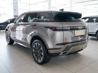 2025 Land Rover Range Rover Evoque L II Рестайлинг, серебристый, 6690000 рублей, вид 5