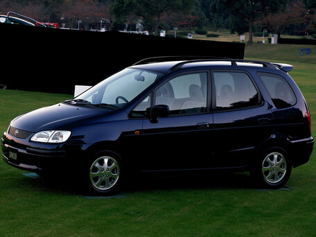 1999 Toyota Corolla Spacio I, белый, 510000 рублей - вид 2