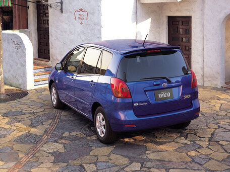 2001 Toyota Corolla Spacio II, белый, 750000 рублей - вид 3